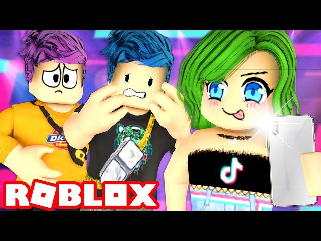 Ya Tik Tok Malkia Katika Roblox Kukimbia Kituo Muda Mfupi Funny Vtomb - roblox funneh video