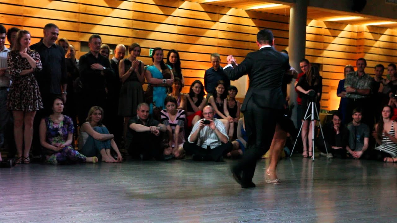 Sebastian Arce y Mariana Montes, 1/4, 29.11.2013, Matrёshka Tango Fun