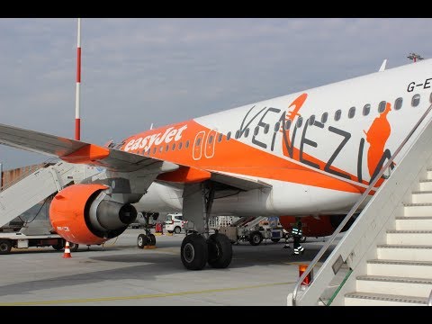 Decollo da Napoli Capodichino - Take off from Naples to Venice with EasyJet