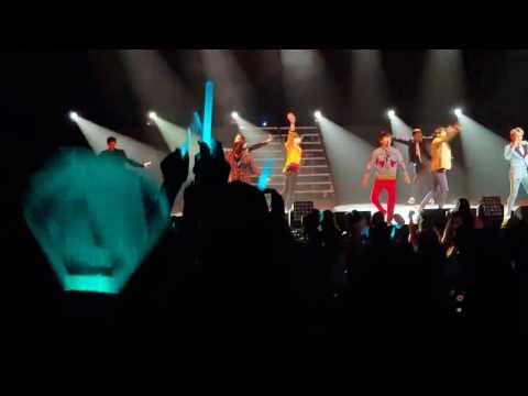 [FANCAM] 20170324 Shinee World V Dallas - 히치하이킹 Hitchhiking