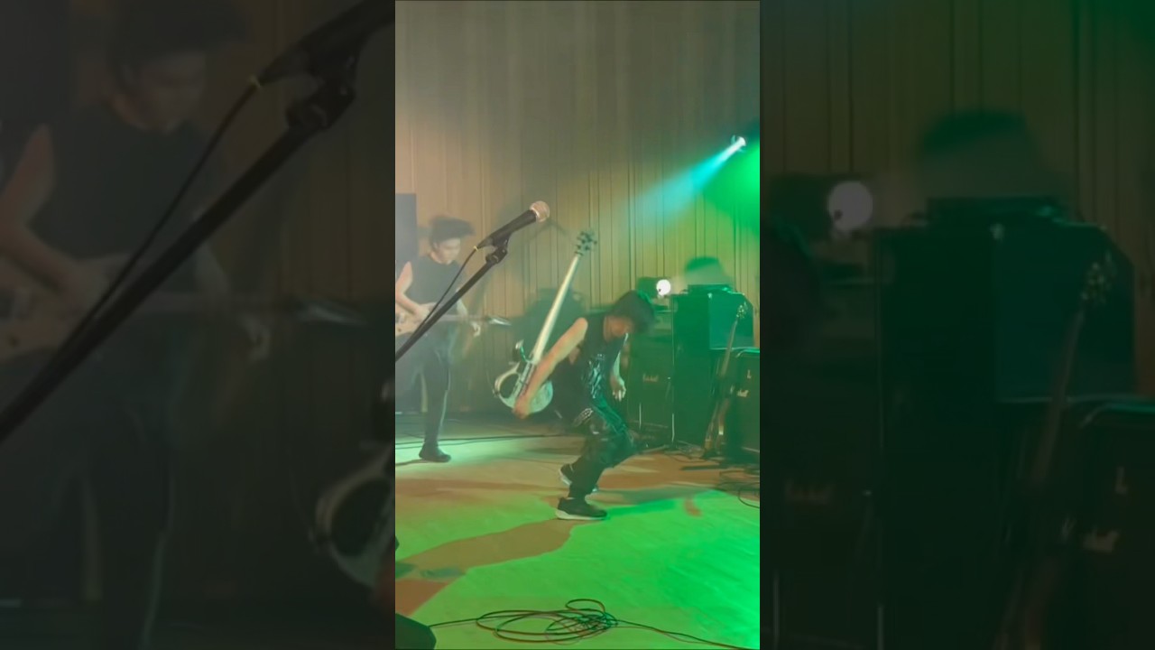 AI failed to understand this bassist #shorts