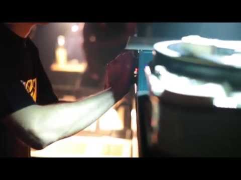 :: Kumi Makes You Skank & Come In ::