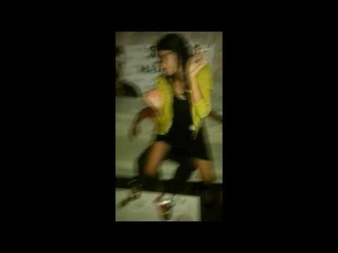 BATE SA TV - SEXY TANCI NA SEPARETO + demo na "LIPSVASH MI"