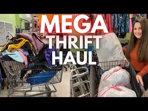 MEGA Thrift Haul to Resell!!! The $10 bag sale didn't disappoint...