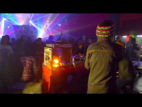 King Alpha ft. Idren Natural @ Dub Station (MI) Italy - Dubplate Style #1