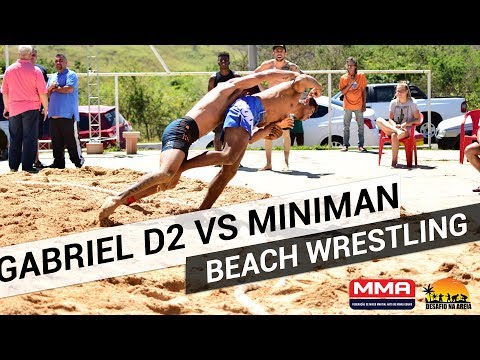 Gabriel D2 vs Rafael Mini Man - Beach Wrestling