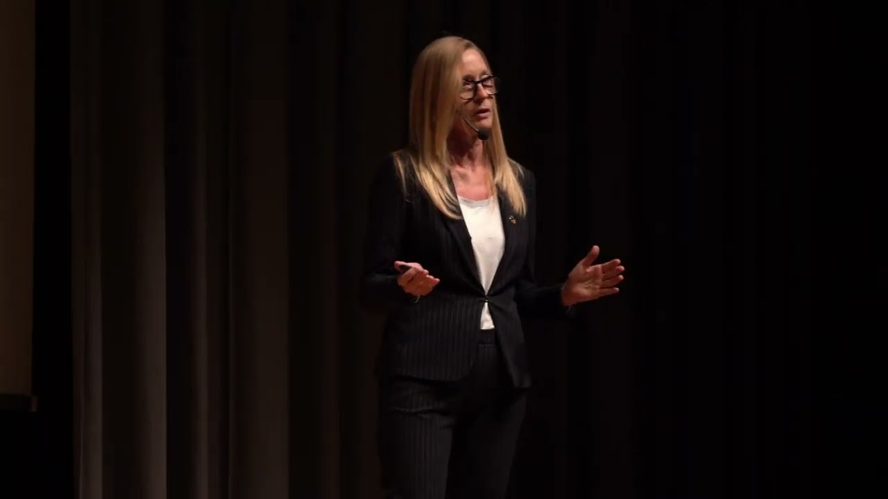 Seven things we need to build a CIRCULAR FUTURE | Karin Huber-Heim | TEDxRohrbachBerg