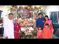 Vivek Oberoi With Father Suresh Oberoi And Family For Ganpati Aarti On Ganesh Chaturthi 2019