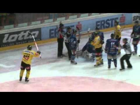 EV Vienna Capitals : Sapa Fehervar AV19 (9.1.2011) - 4:2