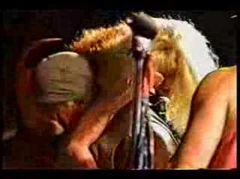 HULK HOGAN PICKS UP BEAUTIFUL WOMEN (with Diamondback)