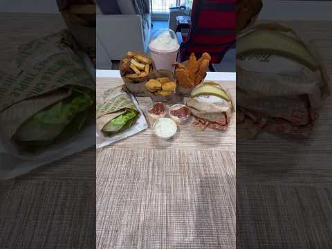 First time Trying Triple O's #burger #pickle #foodcravings #foodie #ytshorts #shortvideo