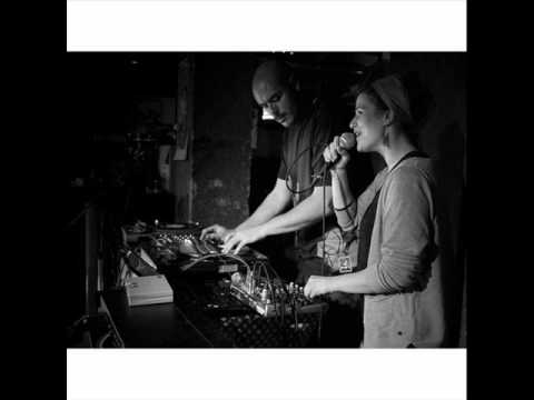 Jennifer Paulos - Semillas De Invierno (feat. Rootsteppa)