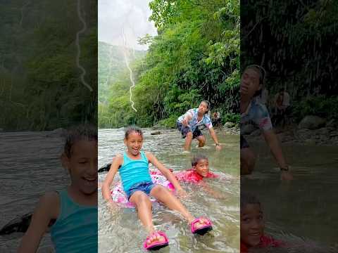 When kids want to go into the river when it's raining 👧🏻👦🏽⛈️🌊😳 #shorts #river #rain