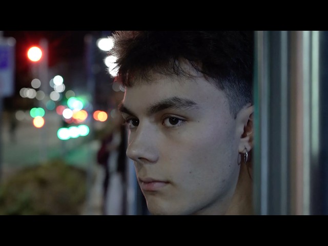Tráiler de 22:22