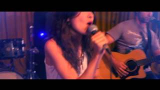 Elle Winter - No Words  (ACOUSTIC SESSION)