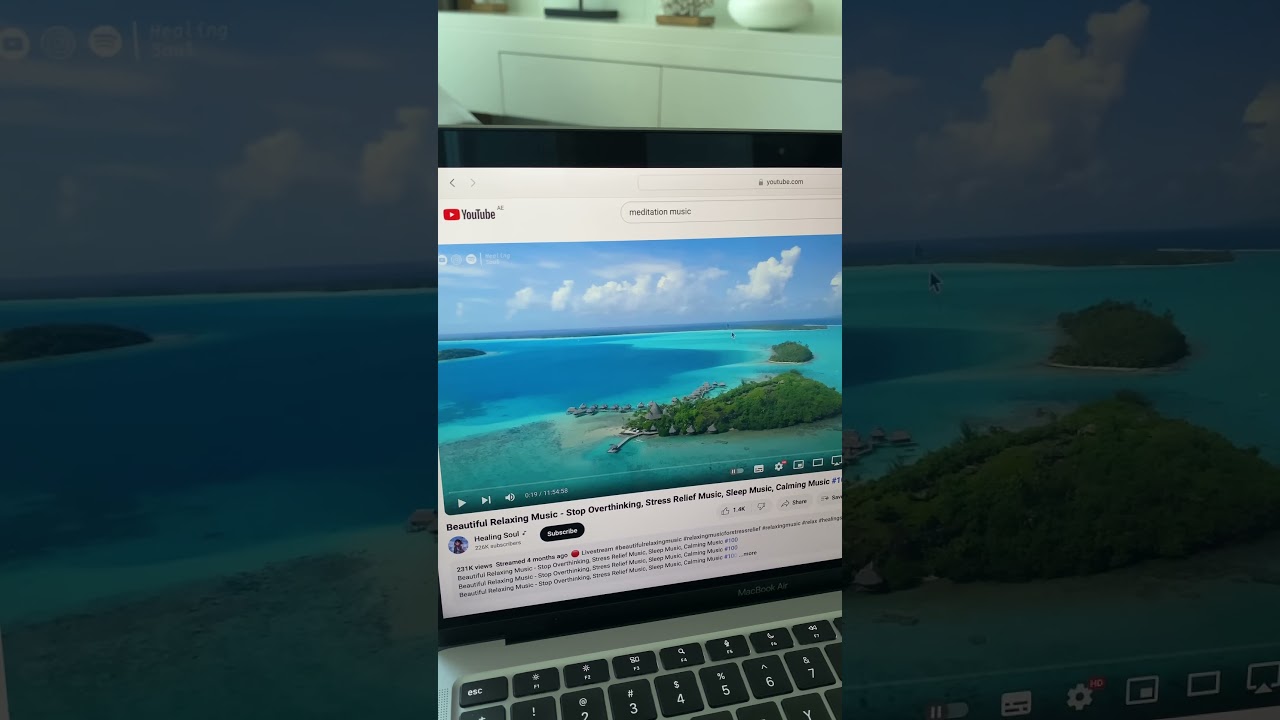 How to repeat YouTube video on MacBook or PC with YouTube Loop option #youtube #loopvideo #macbook