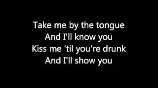 Maroon 5 - Moves Like Jagger (Lyrics)