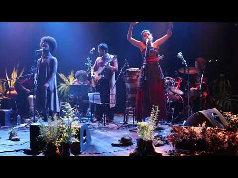 Máquina (Tukum - Show no Centro da Música Carioca Artur da Távola)