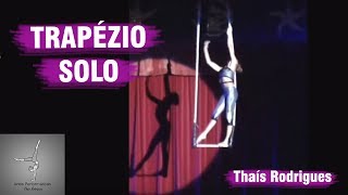 preview picture of video 'Trapezio Solo - Thais Rodrigues ( Iberostar Resort Praia do Forte ) Planeta Circo'