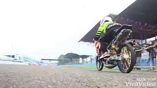 Download lagu Vidio drag kekinian viva video 😎 mp3