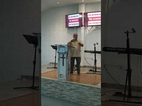 "NO MURMURES, NO JUZGUES, NO CONDENES"