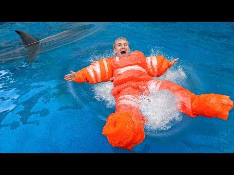 LAST to SINK WINS $10,000!! (DIY Inflatable Float Challenge)