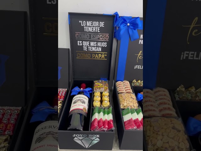 Vídeo relacionado con Caja de regalo Alasemo negra con tapa, exclusiva para hombres, caja de regalo magnética con bolsa de regalo, 26x20x11cm, empaque de regalo adecuado para Pascua, Día del Padre y cumpleaños.