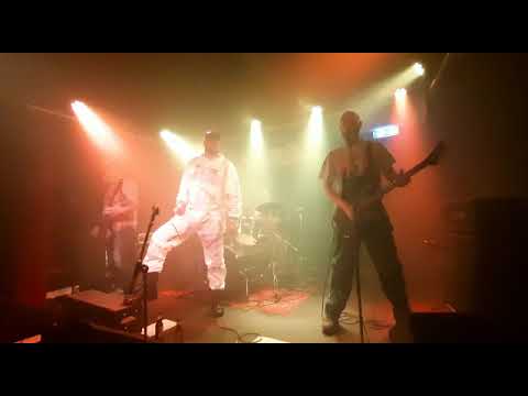 Klont!! Feed them to the pigs