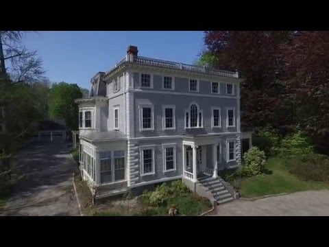 107 Main St Hingham, MA | The Parish House | presented by Gail Peterson Bell 3/16