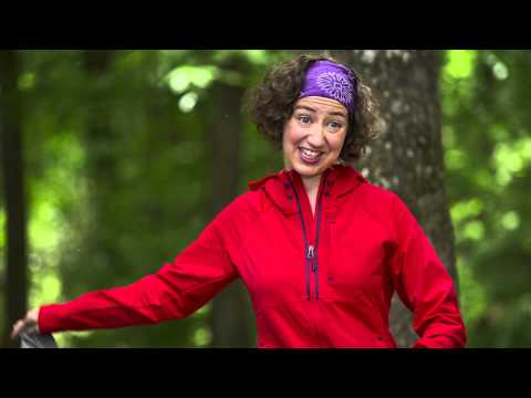 A Walk In The Woods- 'Hike with the Cast' Featurette