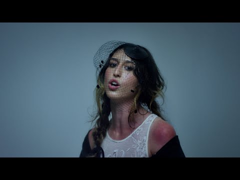 Emma Beko - lookinforu  ☆ FULL SONG OUT NOW, THIS IS JUST HALF OF THE TRACK! GO STREAM IT NOW ☆