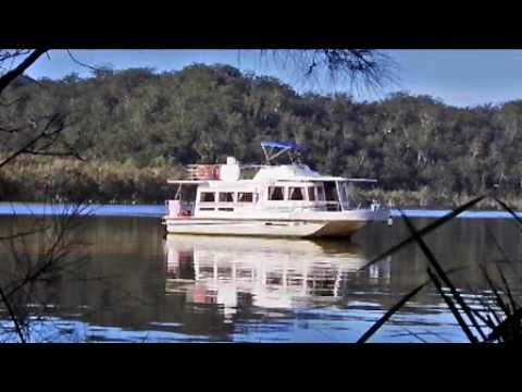 Myall Lakes Houseboats Ph +61 410437225   0410437225