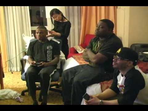 Pound 4 Pound TV: Hanging with Peter "Kid Chocolate" Hours Away From His Title Fight (PART 3)