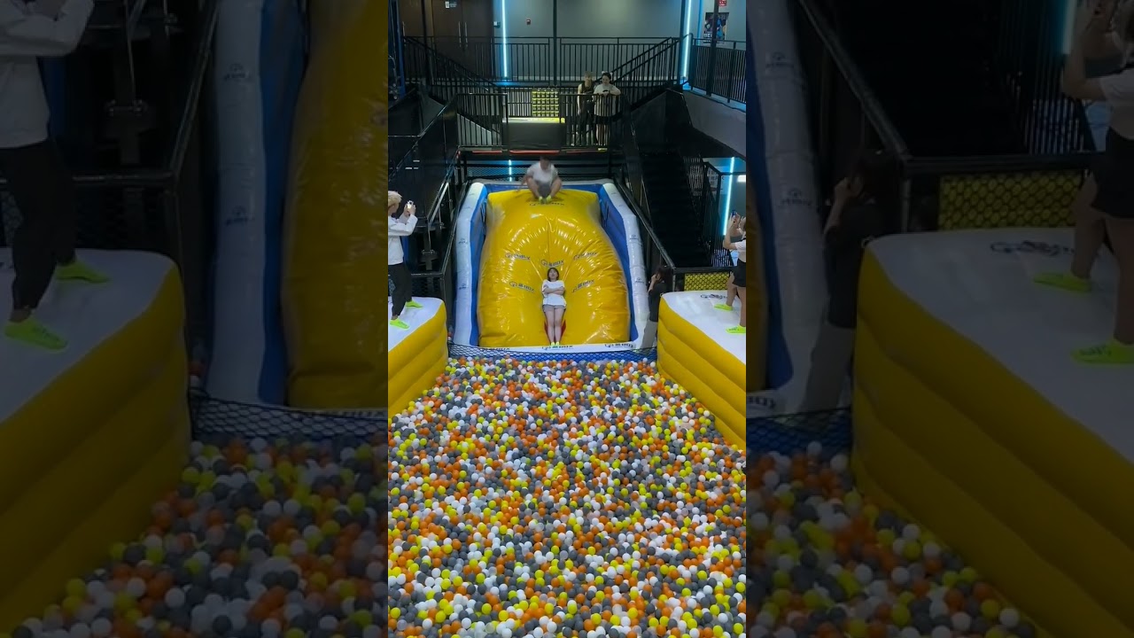 ###8596This trampoline😳😳😂is so helpful, fly through the air like supermanWould you like to try iton