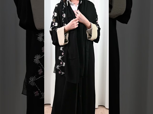 عباية الندى مع تطريز ملون