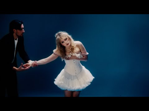 SOPHIE MORELLI - YOUR FAVORITE CRIME (OFFICIAL VIDEO)