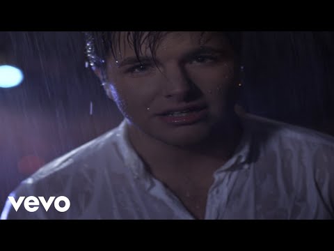 Pieces - Robin Stjernberg