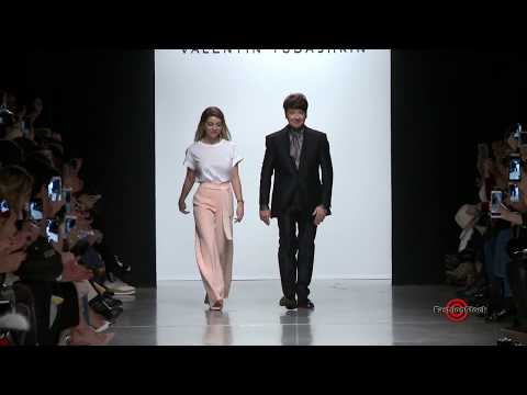 VALENTIN YUUDASHKIN Fall/Winter 2017 Collection Runway Show @ PFW Paris Fashion Week | EXCLUSIVE