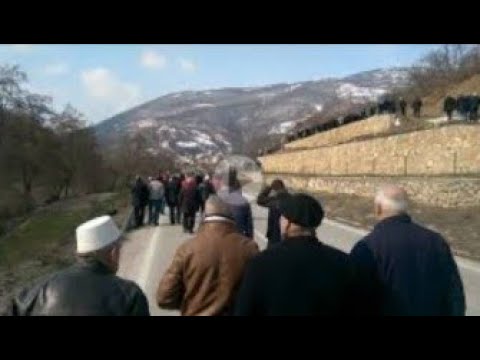 Pasi kthehemi nga varrimi i një personi, a është mirë të ndërrojmë rrugë? - Dr. Imam Ahmed Kalaja