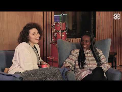 קול שני - אבבה וגל דה פז