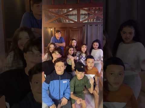 IRMÃOS SCRIBEL OS GÊMEOS DA TC E A TROPA DA MANSÃO SCRIBEL DANÇANDO • irmãos Scribel •