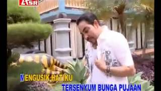 Download lagu TOMMY ALI - LAMBAIAN BUNGA mp3