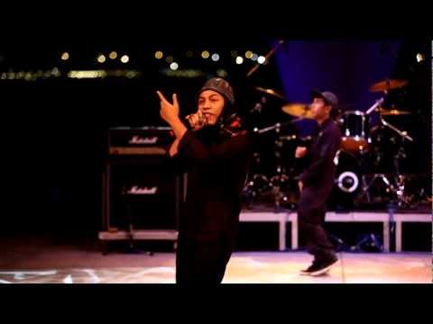 Mean & Ilohshix - Fabric (Live @ Esplanade)