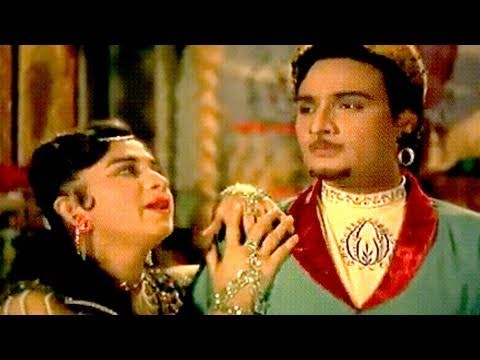 Jaane Kaisa Chhane Laga Nasha — watch video