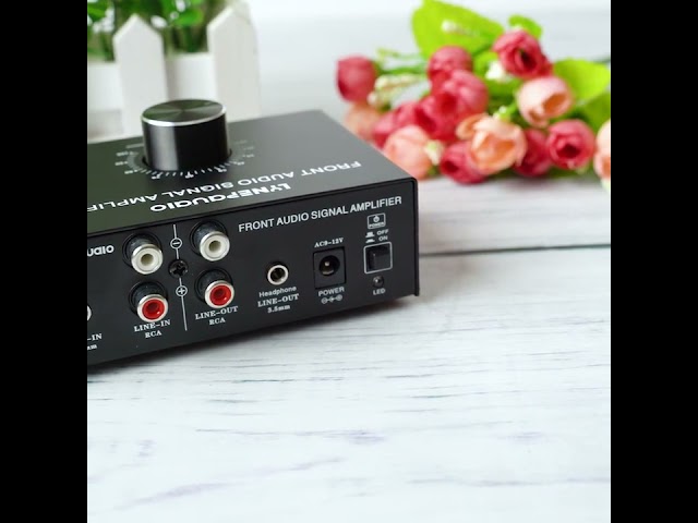 Vídeo relacionado con Preamplificador De Audio Estéreo Pequeño 3 Puertos De Salida Amplificador De Auriculares ABS De Aluminio Para Altavoz Micrófono Dinámico De 6,5 Mm Interfaz De Condensador De 3,5 Mm