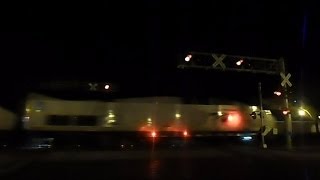 preview picture of video 'Amtrak Train Silver Star Super Long 17 Cars Thanksgiving 2013'