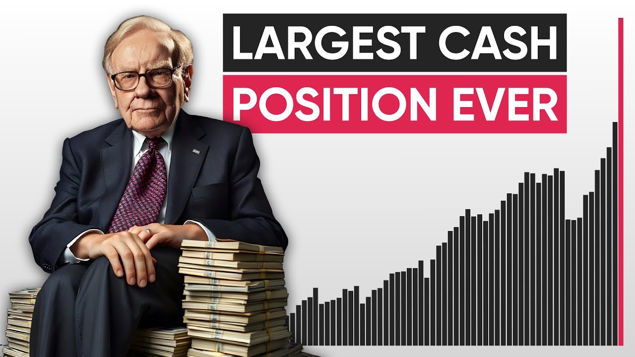 Why Warren Buffet is Holding a Record Amount of Cash