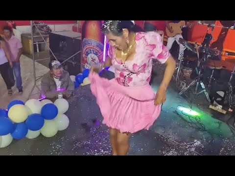 Chinita del amor Vs Emily Rocha (Batalla de reynas del Charango) quien ganará?