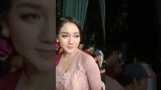 Download lagu Secantik Bidadari Lala Widy Di Pernikahan Adiknya ( Wawa Widi ) #lalawidy #gerrymahesa #gerla mp3