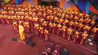 West Angeles COGIC Mass Choir - Marevlous Things